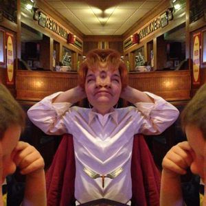 Meet your Posher, Phylliss